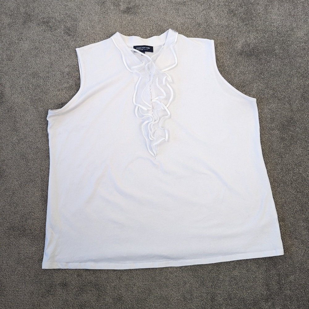 Jones New York Signature Woman Elegant White Sleeveless Top with Ruffle Size 3X